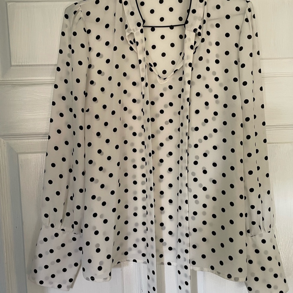 Haute Monde White w/ Black Polka Dot Blouse Small Gently Used
